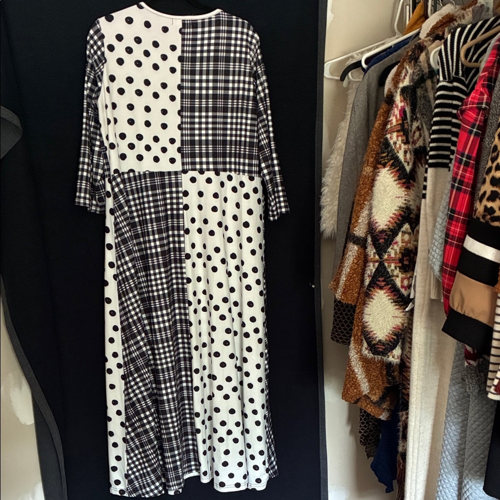Black and White Patchwork Maxi Dress with Mixed Prints - Picture 3 of 3